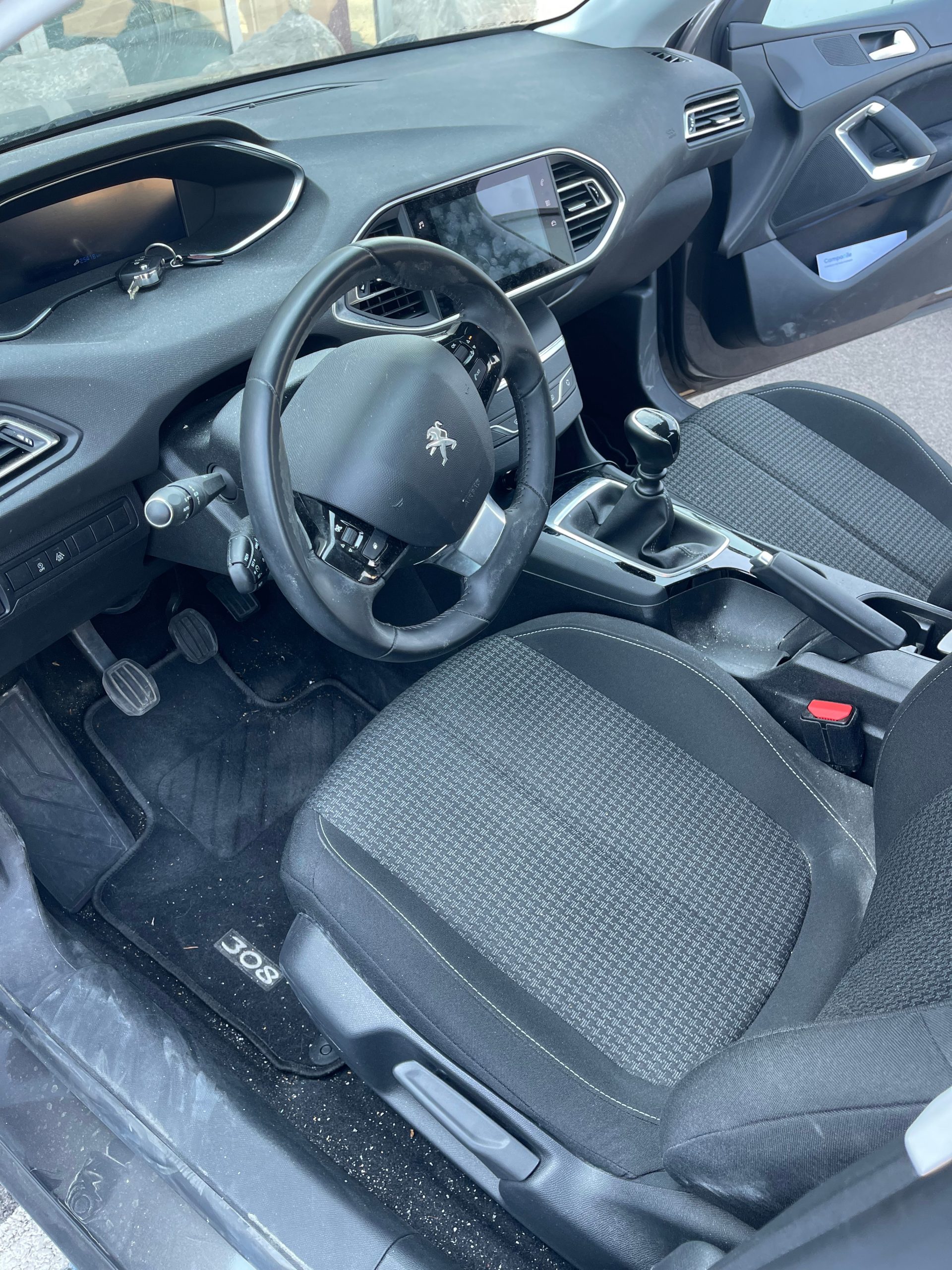 nettoyage-avant-peugeot