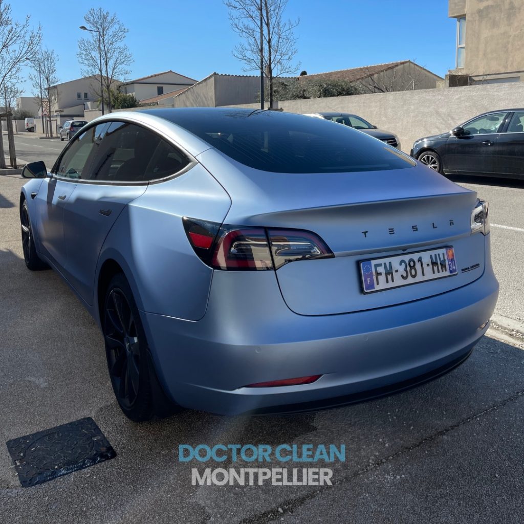 Nettoyage extérieur tesla model 3